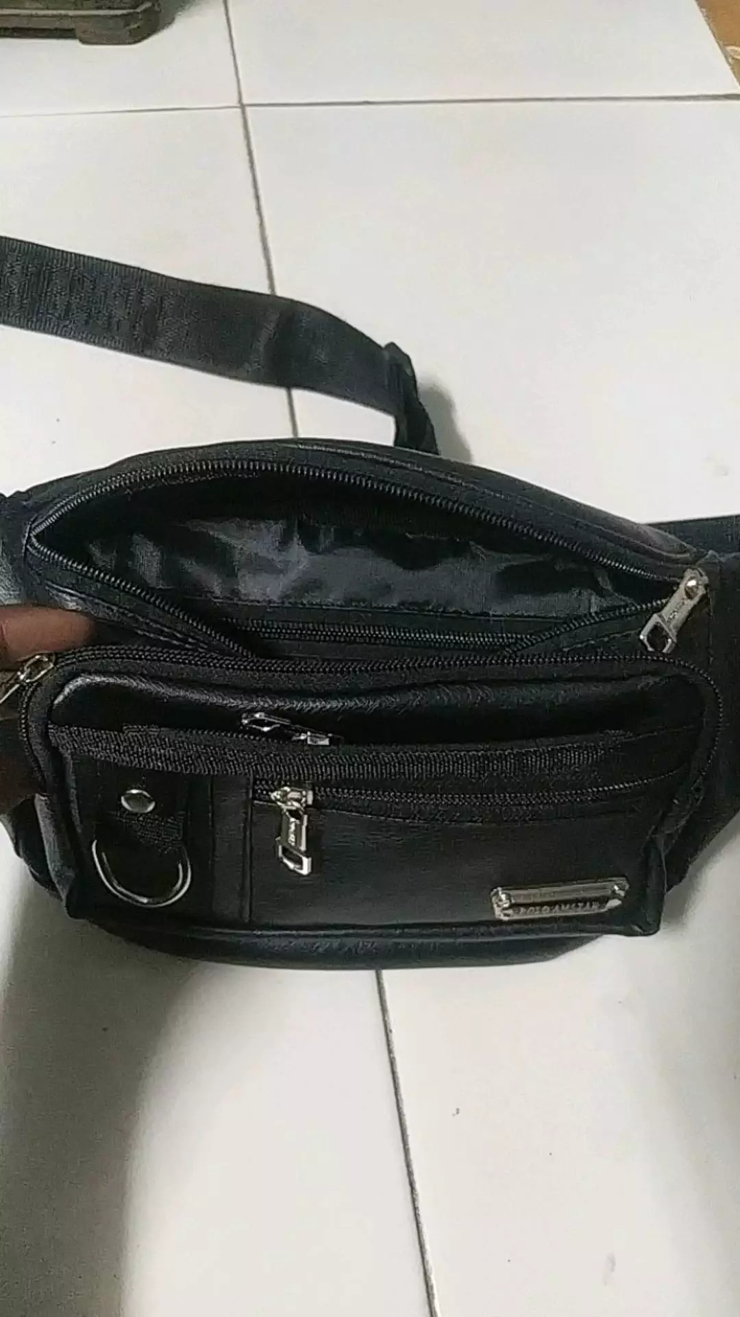 Polo Amstar Compact Waistbag Pria Multifungsi Kulit - Foto ulasan pembeli