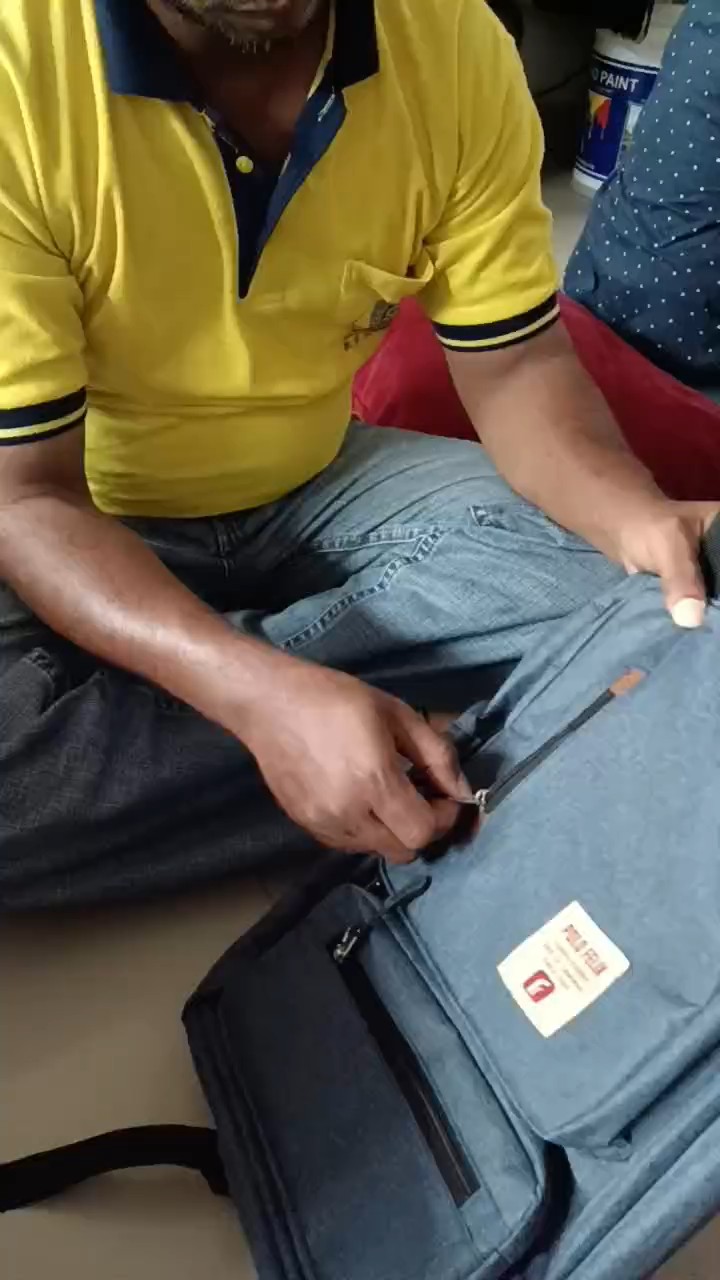 Foto ulasan pembeli ramandhiraz, varian Navy