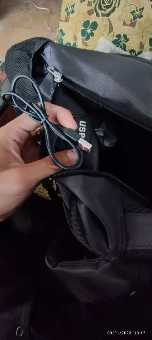 Polo Hiero Tas Ransel Laptop Polo Hiero 71003 (Free Rain Cover+USB Extension) - Foto ulasan pembeli