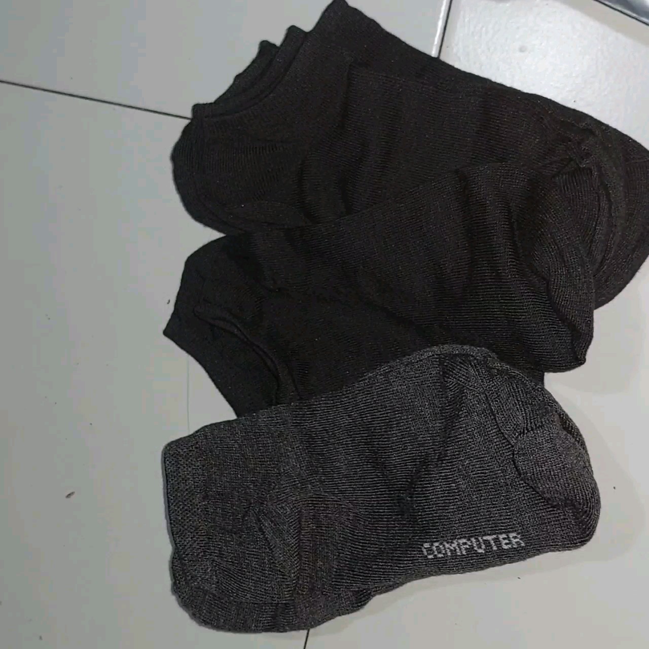 Paket 3 Pasang Kaos Kaki Pendek Unisex Lembut - Foto ulasan pembeli