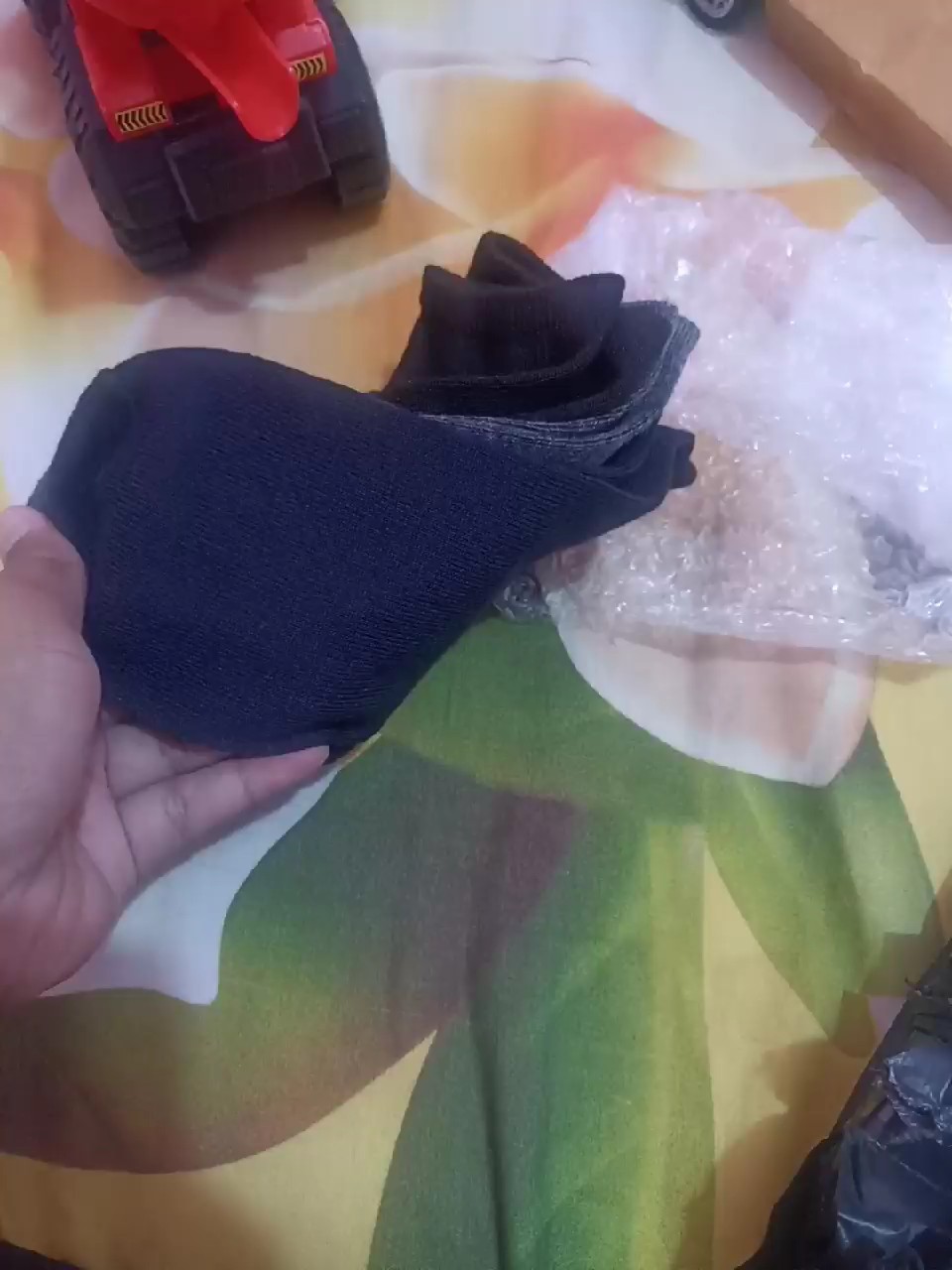 Paket 3 Pasang Kaos Kaki Pendek Unisex Lembut - Foto ulasan pembeli