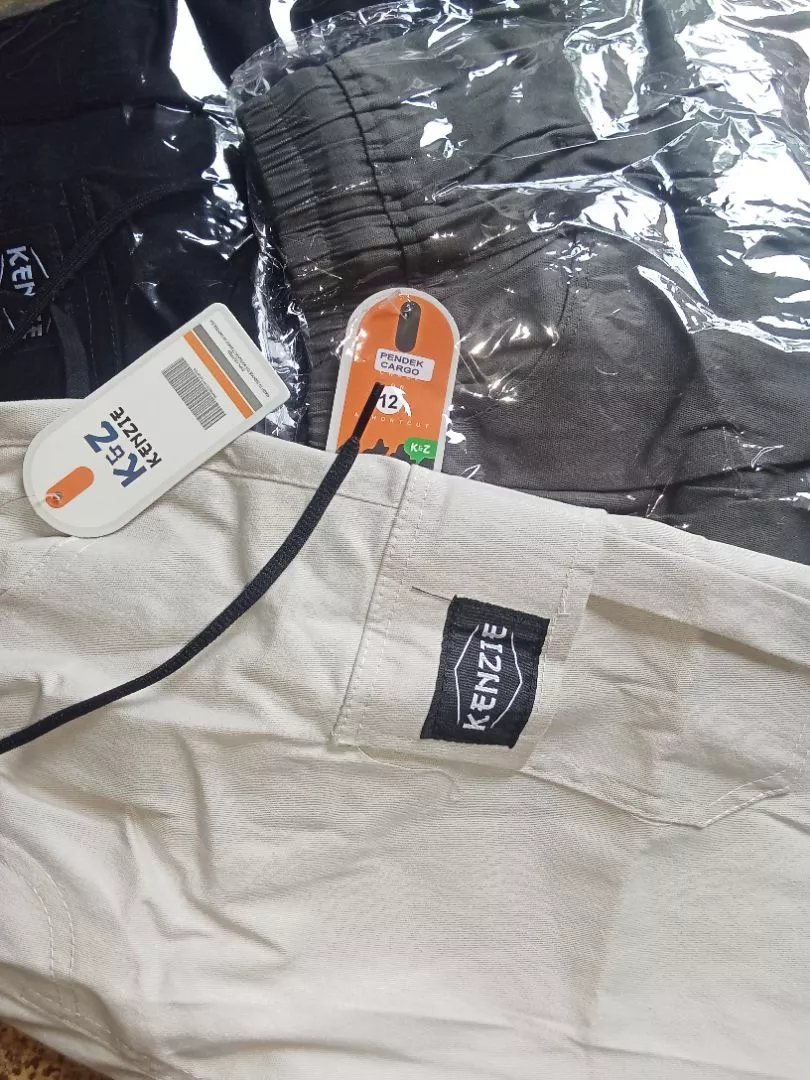 Paket Hemat 3/100 Celana Cargo Anak Laki-Laki 1-12 Tahun Nyaman Fleksibel 3 Warna - Foto ulasan pembeli