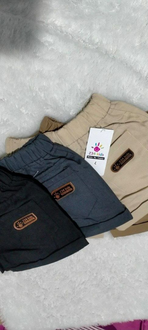 PAKET HEMAT 3 PCS CELANA PENDEK CHINO ANAK 1-5 TAHUN - foto 2 dari 10, nesaapriliasuhendra