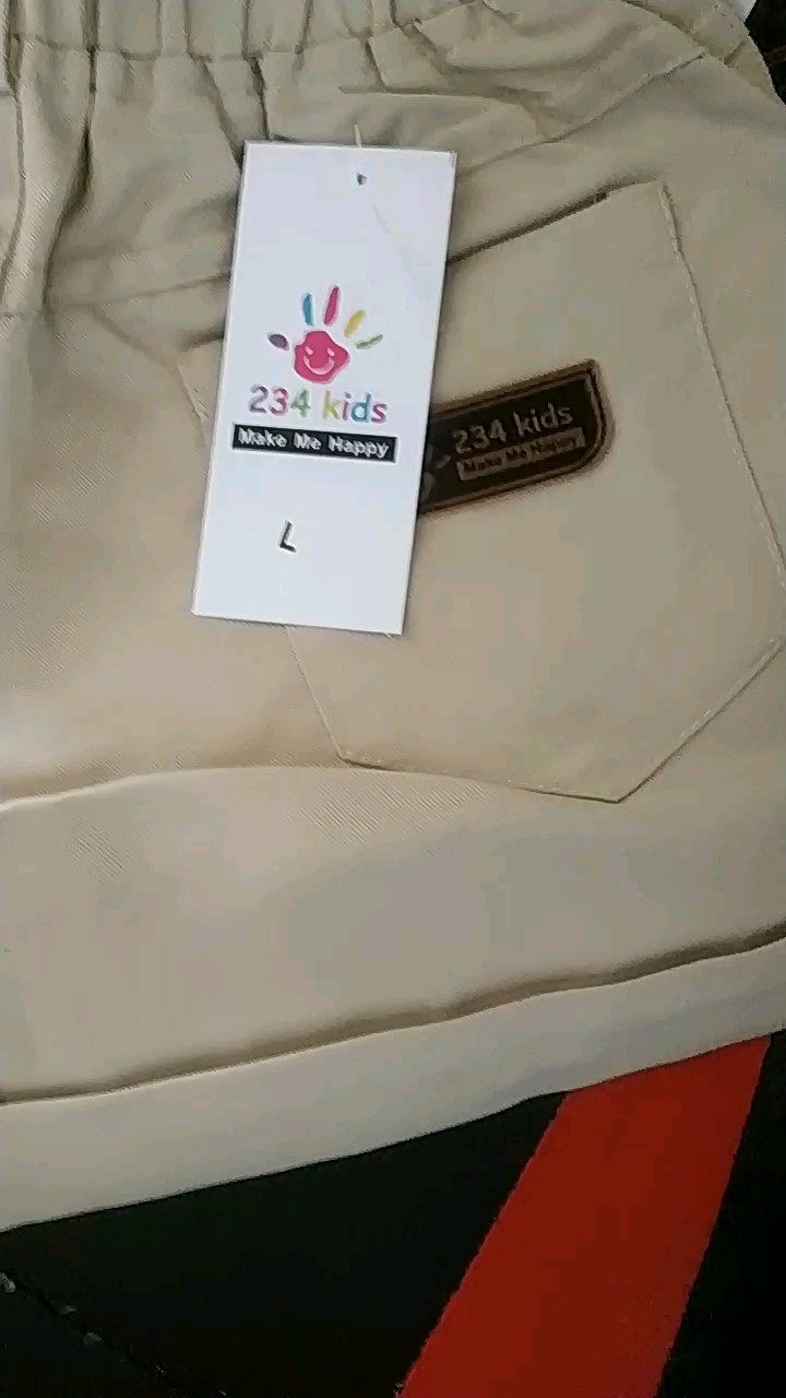 Foto ulasan pembeli g*****7, varian HITAM-CREAM-ABU,Int:L
