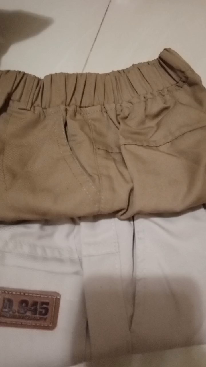 Foto ulasan pembeli m*****i, varian MOKA-ABU-CREAM,Int: XL