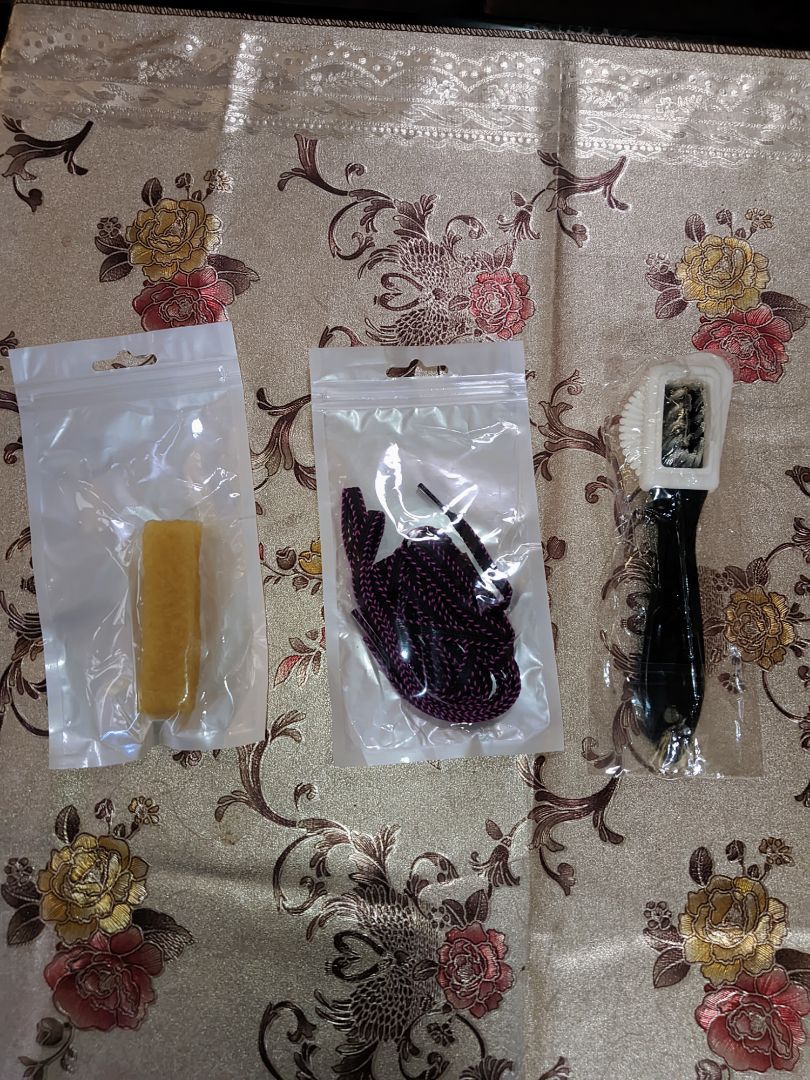 Paket Pembersih Sepatu Suede Nubuck Bonus Tali - Foto ulasan pembeli