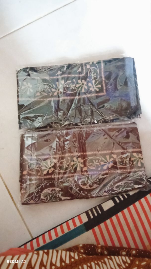 Foto ulasan pembeli nailala201, varian Ps 6, Ps 1