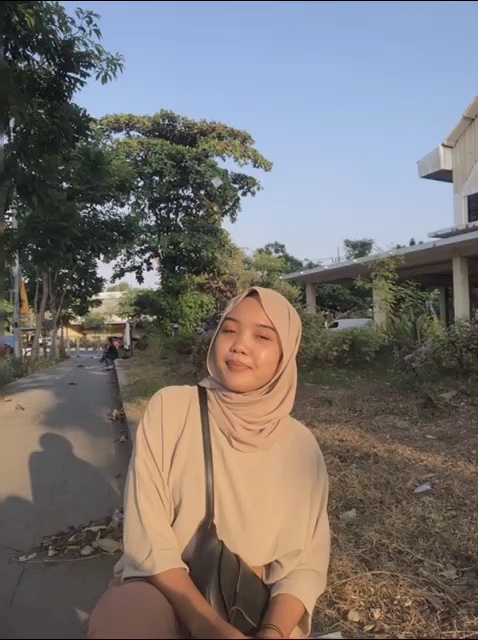 Pashmina Ceruty Babydoll Polos Adem Nyaman - Foto ulasan pembeli