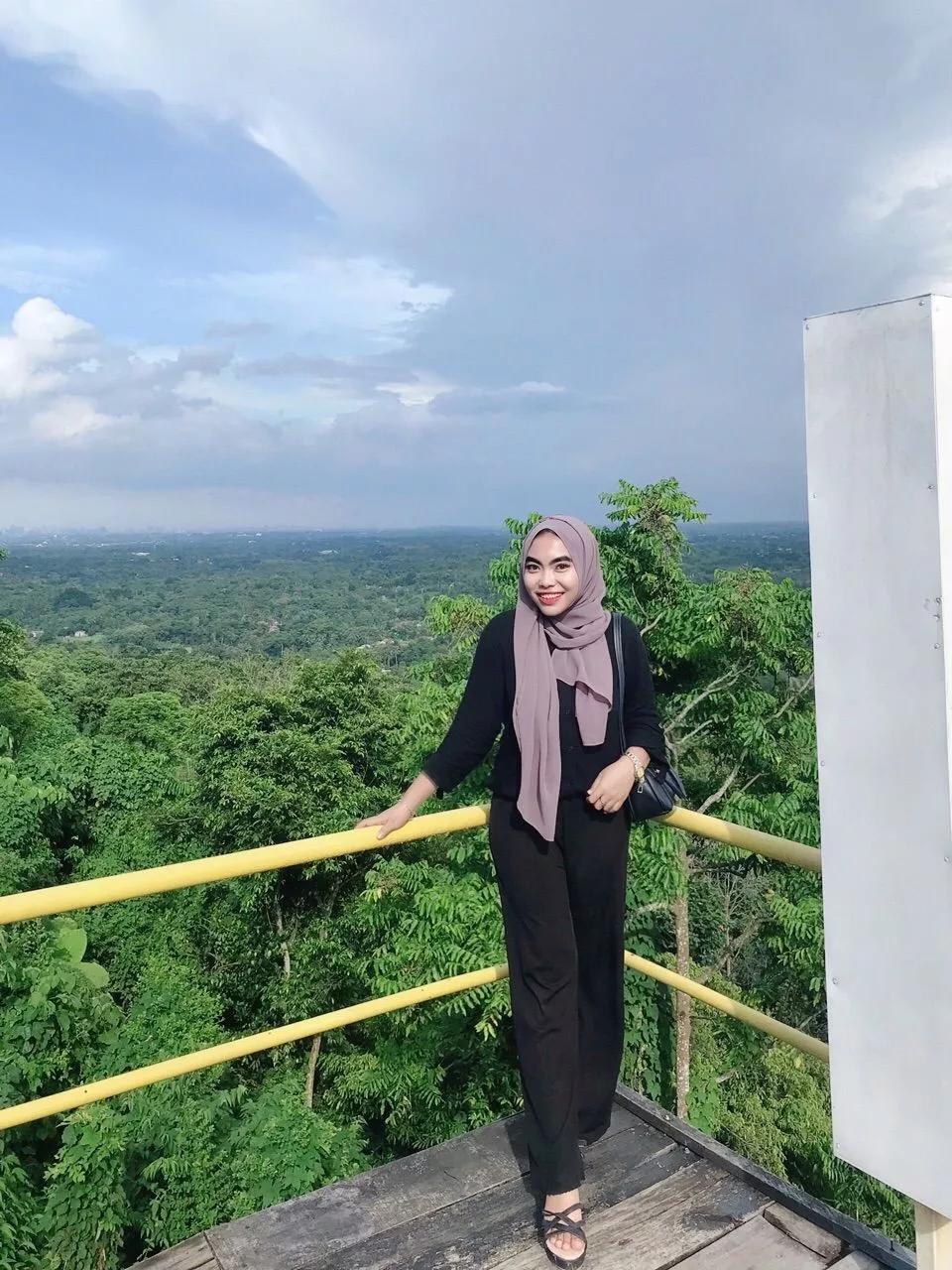 Pashmina Ceruty Babydoll Polos Adem Nyaman - Foto ulasan pembeli