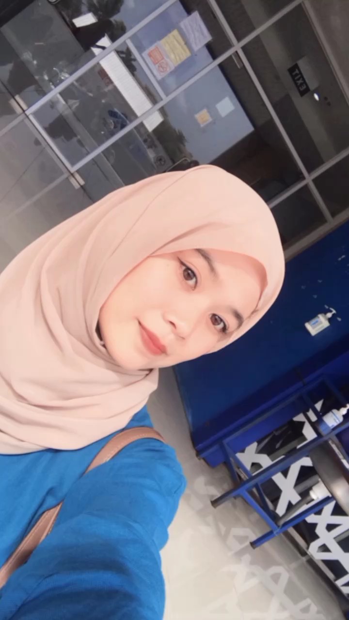 Pashmina Ceruty Babydoll Polos Adem Nyaman - Foto ulasan pembeli