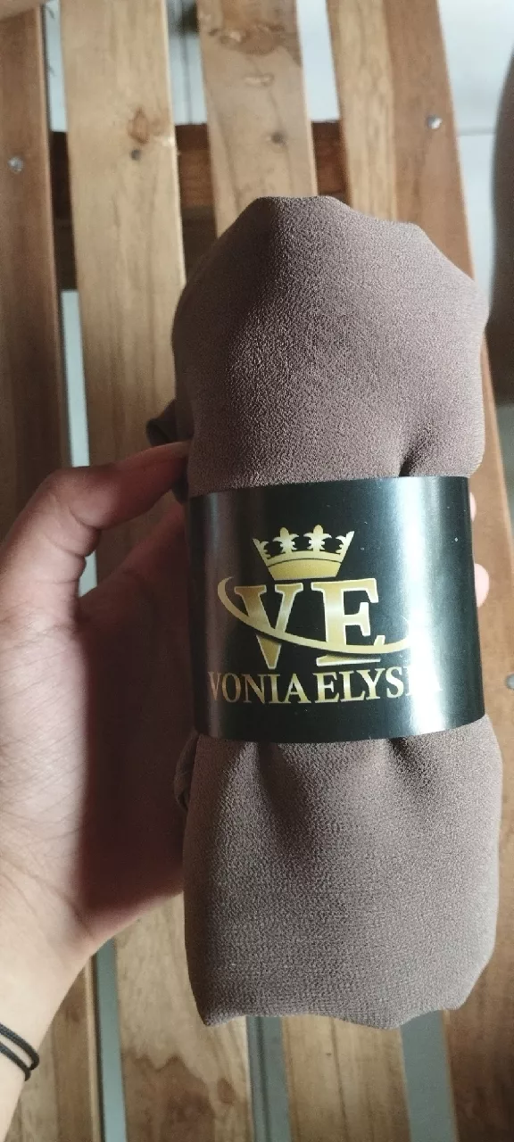 Pashmina Ceruty Babydoll Polos Adem Nyaman - Foto ulasan pembeli