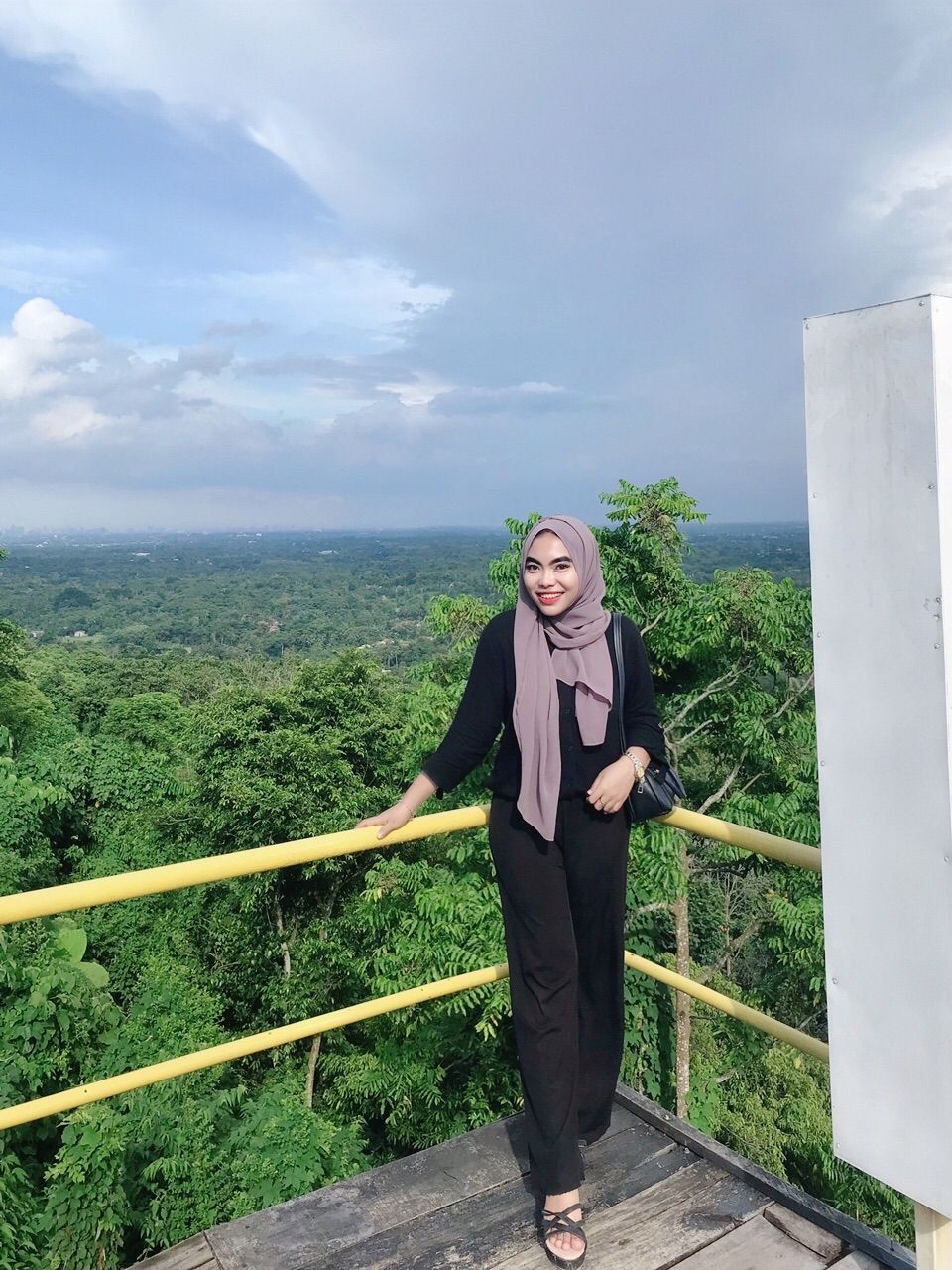 Pashmina Ceruty Babydoll Polos Adem Nyaman - Foto ulasan pembeli