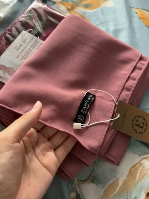 Pashmina Ceruty Babydoll Premium El Zahrana - Foto ulasan pembeli