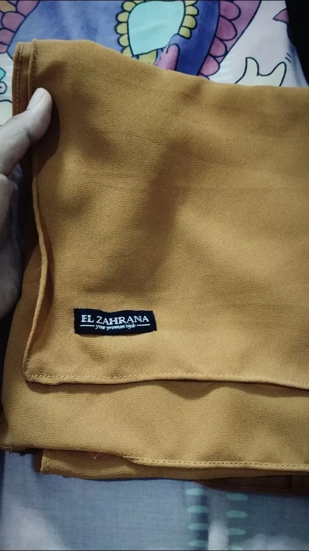Pashmina Ceruty Babydoll Premium El Zahrana - Foto ulasan pembeli