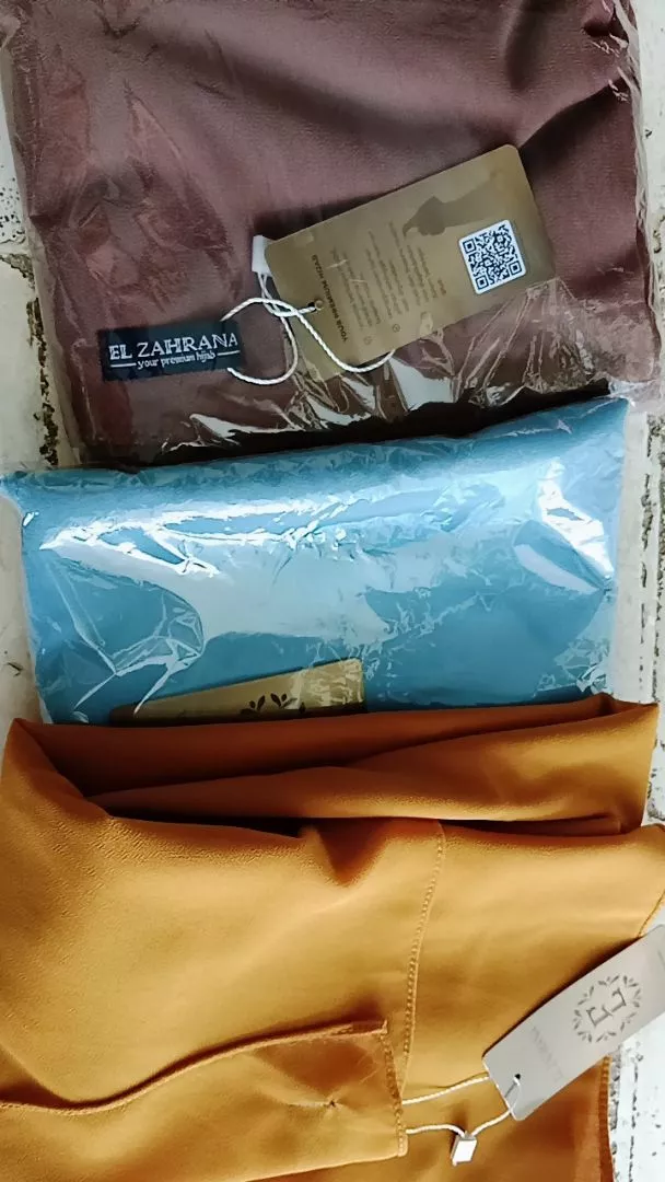 Pashmina Ceruty Babydoll Premium El Zahrana - Foto ulasan pembeli