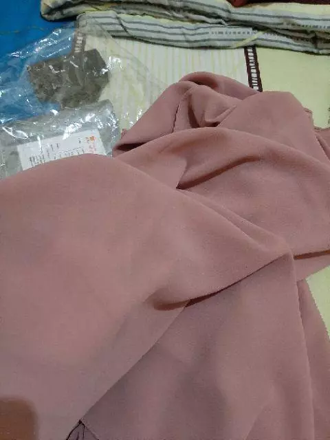 Pashmina ceruty babydoll ultimate premium PART1 - Foto ulasan pembeli
