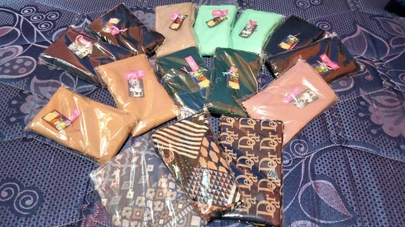 Pashmina Ceruty Premium Ombre Shawl Hijab Aretha - Foto ulasan pembeli