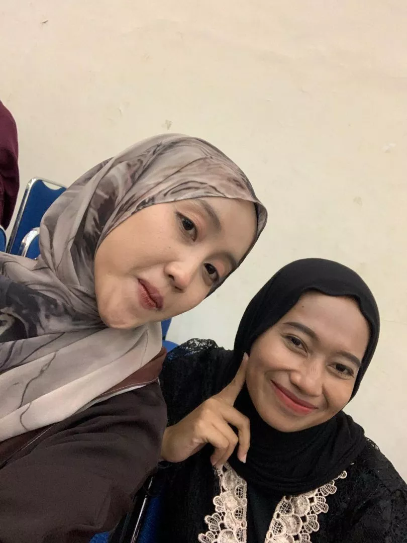 Pashmina Ceruty Premium Ombre Shawl Hijab Wanita - Foto ulasan pembeli