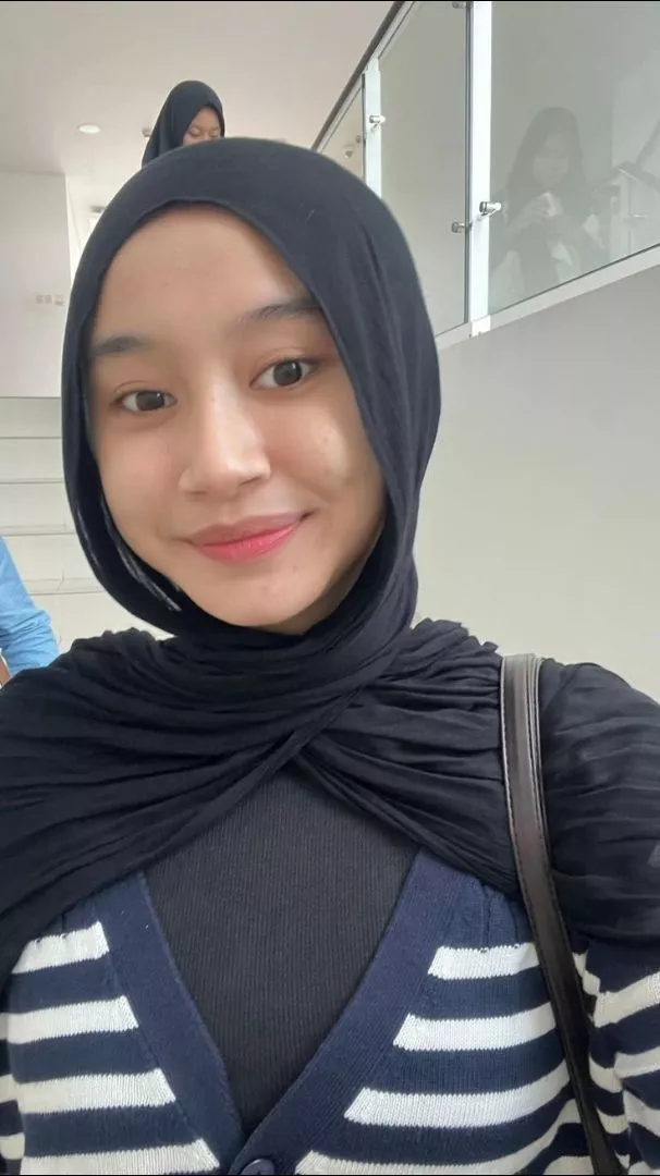 Foto ulasan pembeli a*****5, varian Hitam
