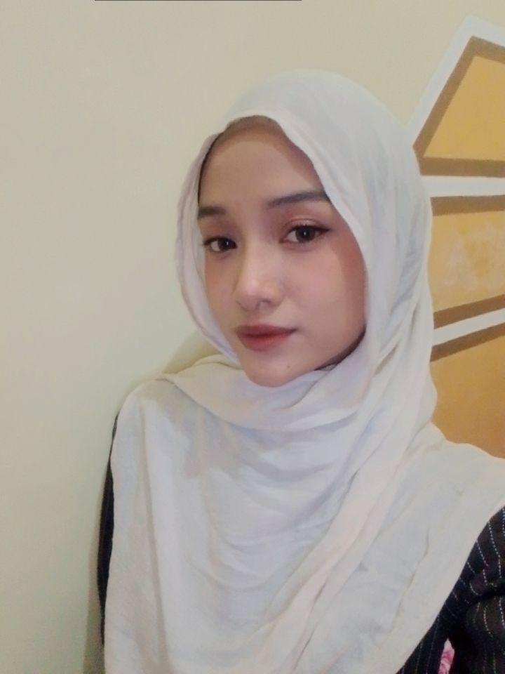 Foto ulasan pembeli s*****7, varian Biscuit, Hitam