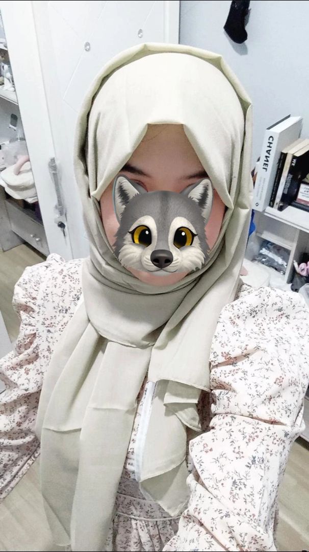 Pashmina Dubai Premium Voal Adem By Almahira - foto 9 dari 10, diahrmdhniuye