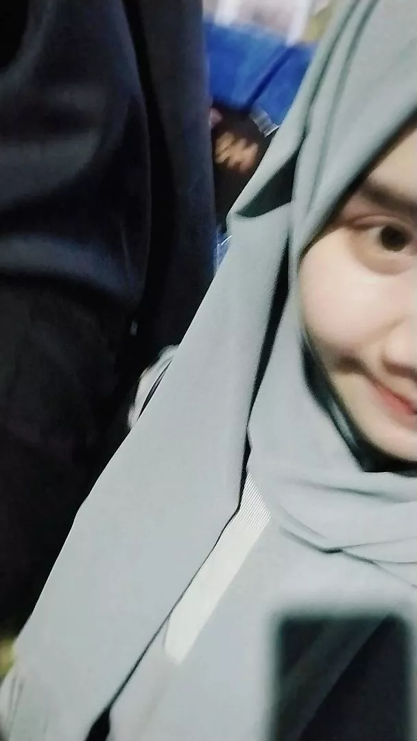 Pashmina Dubai Premium Voal Adem By Almahira - Foto ulasan pembeli