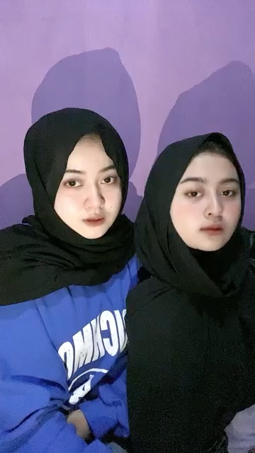 Pashmina Kaos Jersey Premium 50 Warna Nyaman - Foto ulasan pembeli