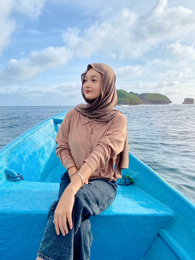 Pashmina Kaos Jersey Premium Kerudung Hijab Jilbab Pasmina Mleyot Warna Polos - Foto ulasan pembeli