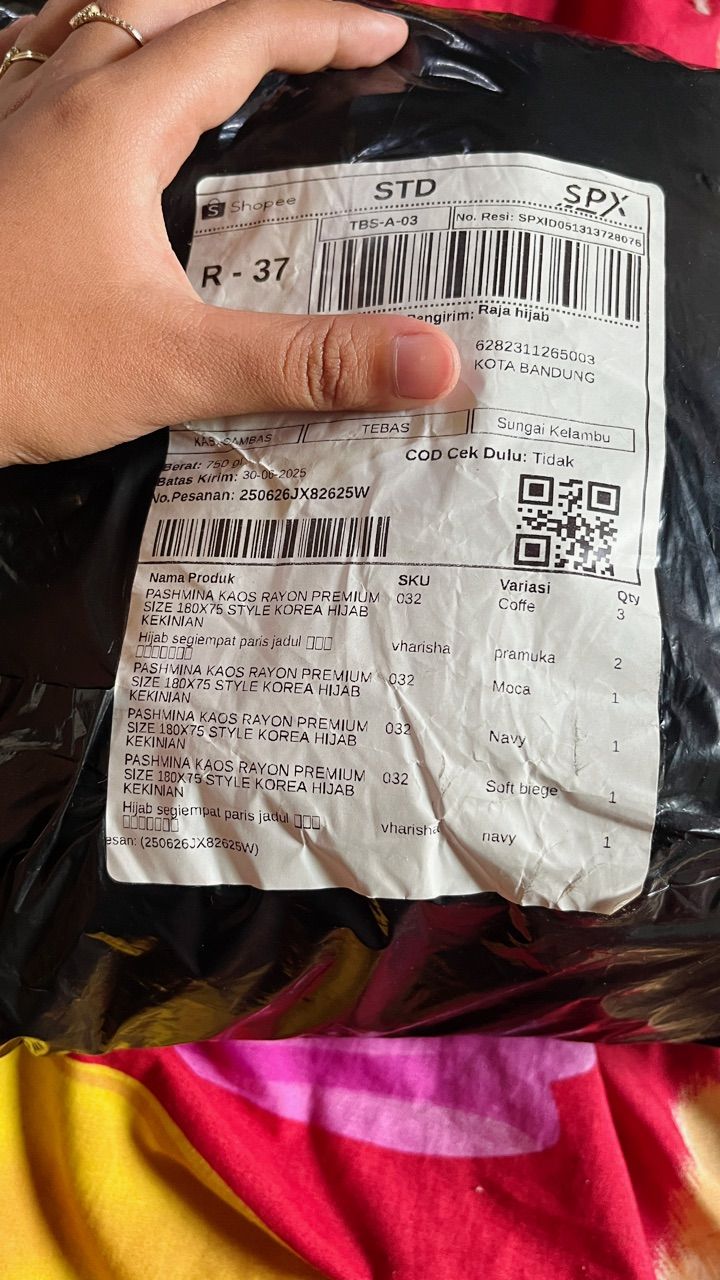 Pashmina Kaos Rayon Premium Korea Hijab 180x75 - Foto ulasan pembeli