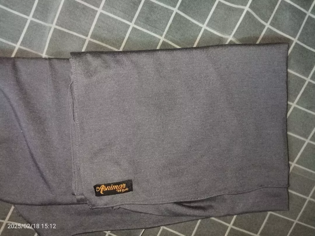 Pashmina Kaos Rayon Premium Korean Hijab 180x70 - Foto ulasan pembeli