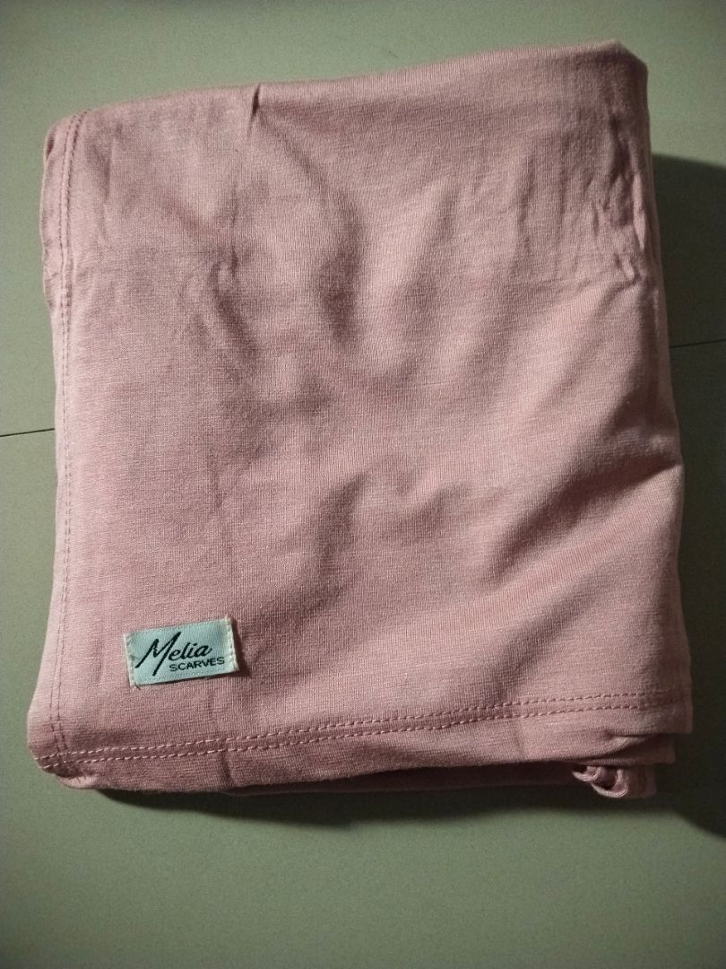Pashmina Kaos Rayon Super Premium - Foto ulasan pembeli