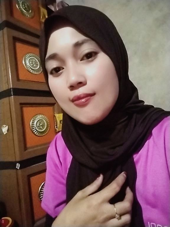 Pashmina Inner Kancing/Pasmina Rapunzel Kancing Menutup Leher Jersey Premium - Foto ulasan pembeli