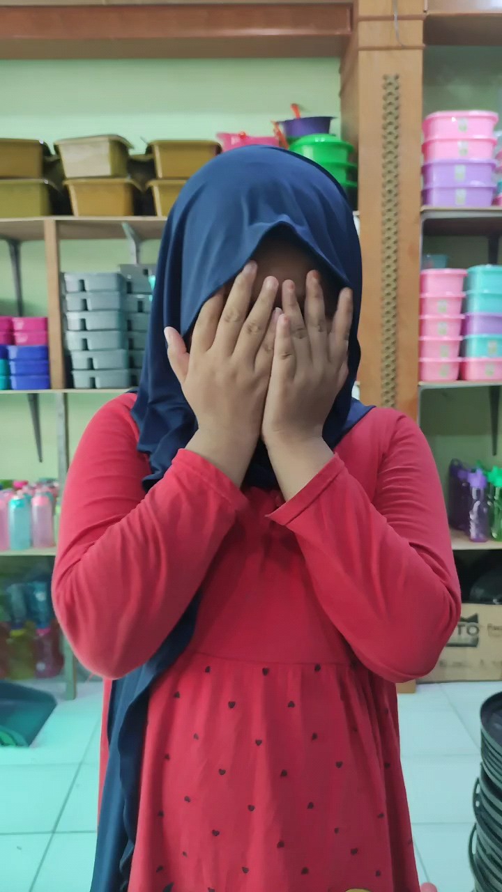 Pashmina Instan Inner Spandex Oval Tebal - Foto ulasan pembeli