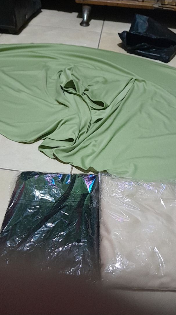 PASHMINA INSTAN TUTUP LEHER MELEYOT 2 IN 1 - foto 3 dari 10, ariva_malika