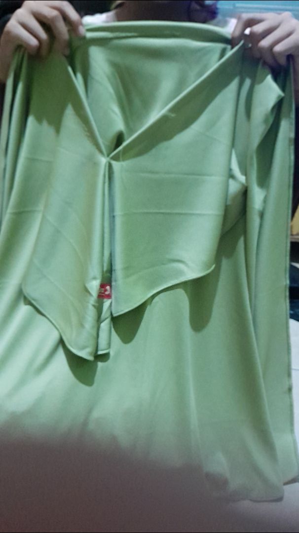 PASHMINA INSTAN TUTUP LEHER MELEYOT 2 IN 1 - foto 4 dari 10, ariva_malika