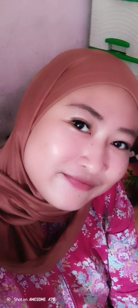 Pashmina Oval 2in1 Jahit Dagu Simple Stylish - Foto ulasan pembeli