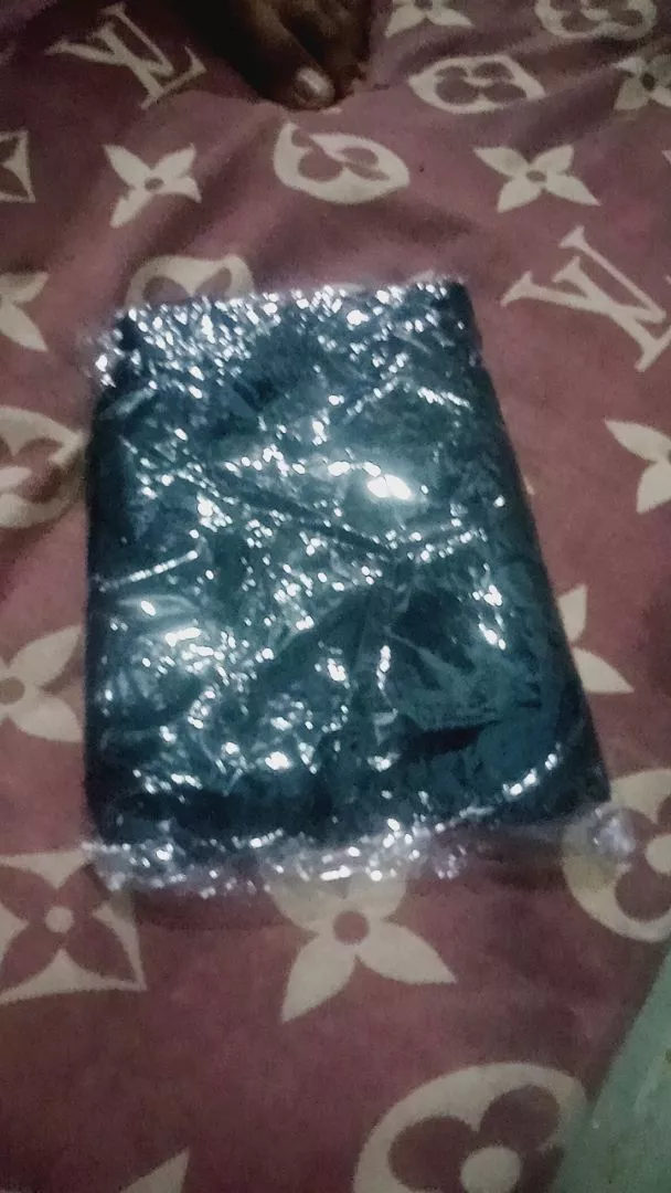 Pashmina Mleyot / Jilbab Pashmina Murah / Pasmina Tebal - Foto ulasan pembeli