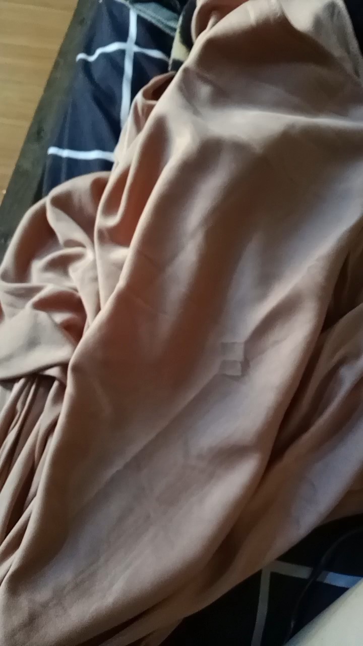 Pashmina Mleyot / Jilbab Pashmina Murah / Pasmina Tebal - Foto ulasan pembeli