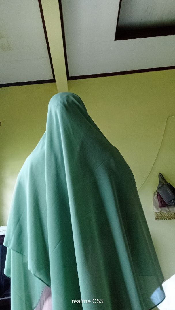 Pashmina Syar'i Jumbo Ceruty Babydoll Premium - Foto ulasan pembeli