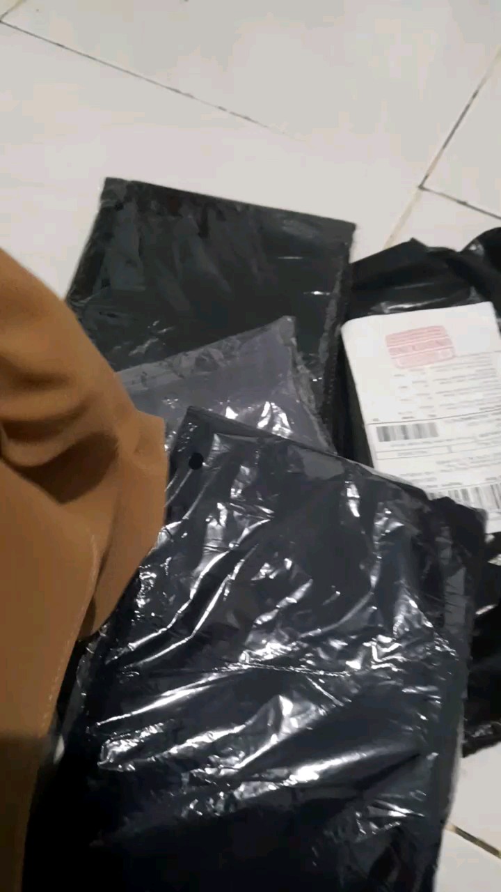 Pashmina Syar'i Jumbo Ceruty Babydoll Premium - Foto ulasan pembeli