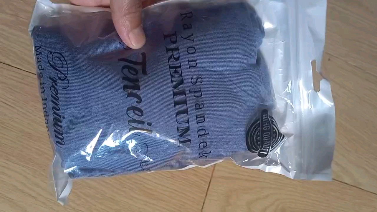 Pashmina Rayon Tencel Adem Elegant Casual - Foto ulasan pembeli