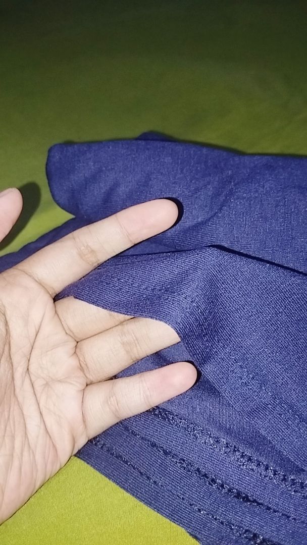 Pashmina Rayon Viscose Elastis Jatuh Nyaman - Foto ulasan pembeli