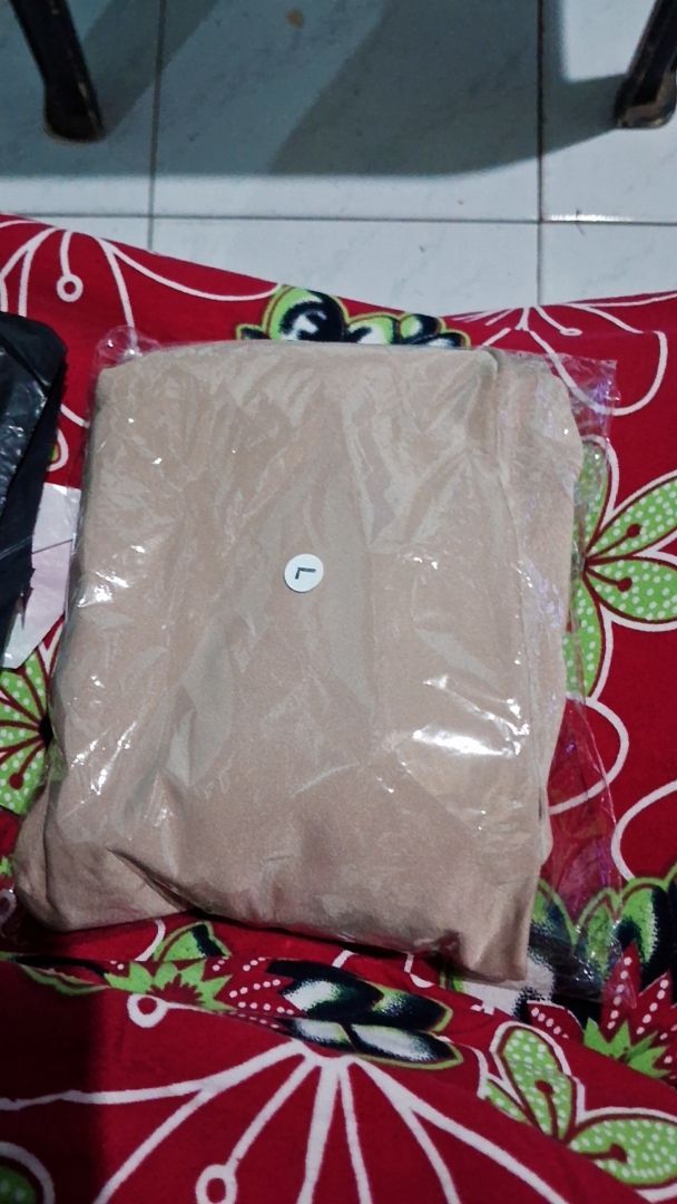 PASMINA INNER JERSEY NUTUP LEHER / PASHMINA INNER OVAL / PASMINA INSTAN INER - foto 2 dari 10, juliatidjunaidi