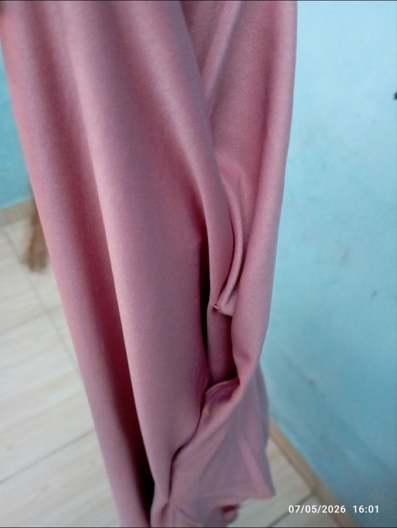 Foto ulasan pembeli dedearka, varian Dusty Pink