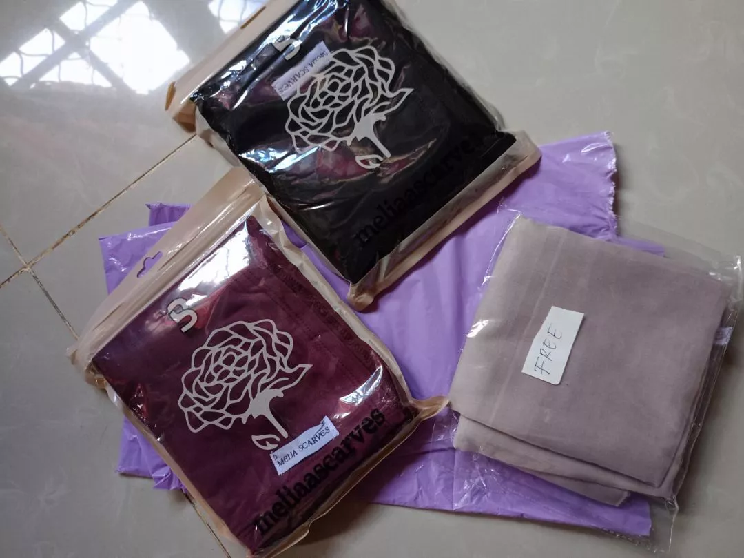 Pasmina Kaos Rayon Super Premium (Free Pouch) - Foto ulasan pembeli