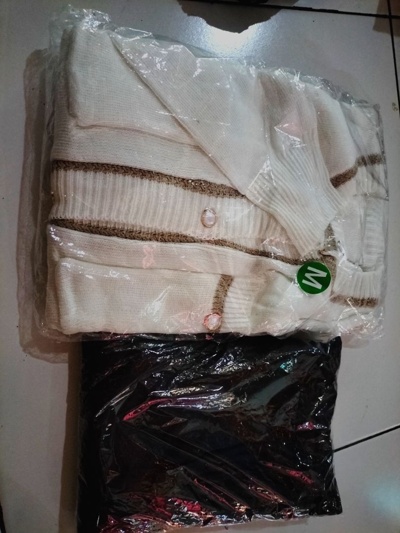 PHASMINA KAOS HYGET HIJAB MURAH TERLARIS FASHION MUSLIM JILBAB TRENDY - foto 2 dari 10, ristyannatarc
