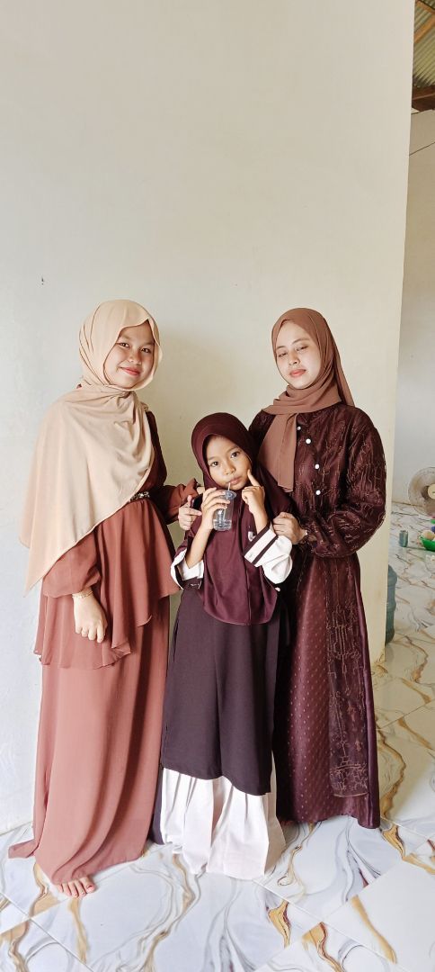 Phasmina Kaos Rayon Premium//Phasmina Hijab Terbaru - Foto ulasan pembeli