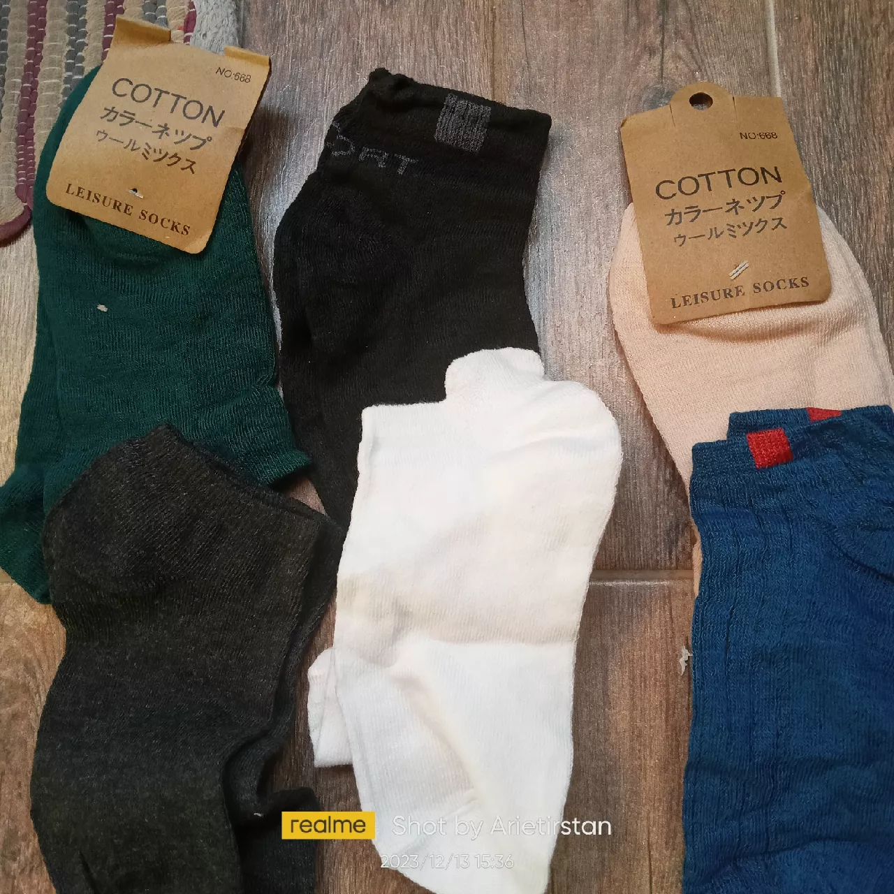 PJJ Kaos Kaki Olahraga Tebal Murah Pria Wanita - Foto ulasan pembeli