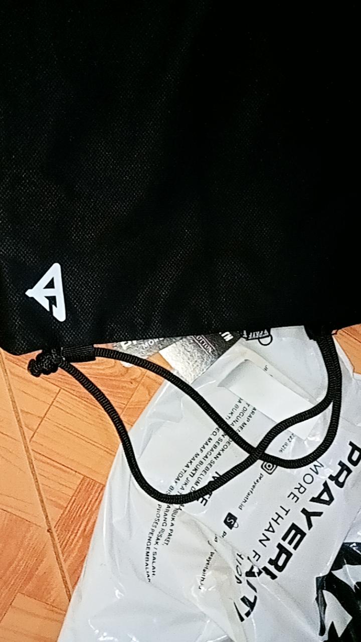PRAYERFAIT - Tas Serut Pria Wanita Unisex Model Polos Hitam Original Tas Futsal Anti Air - foto 7 dari 10, shfatsyaa23