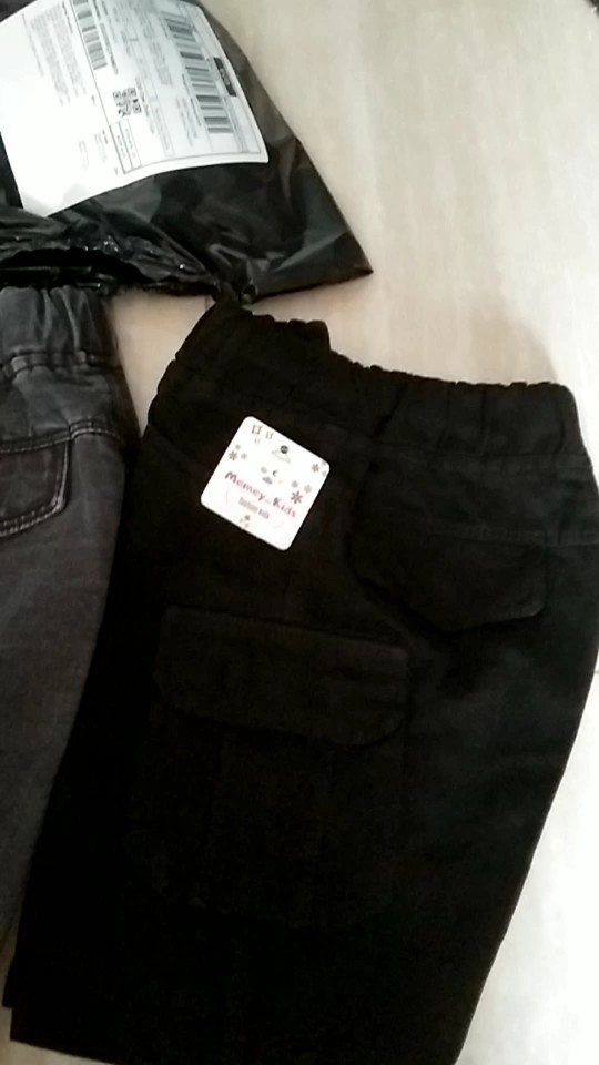 Foto ulasan pembeli Tampilan: keren
Warna: pekat, varian HITAM,No.4 (5-6th), ABU TUA,No.4 (5-6th)